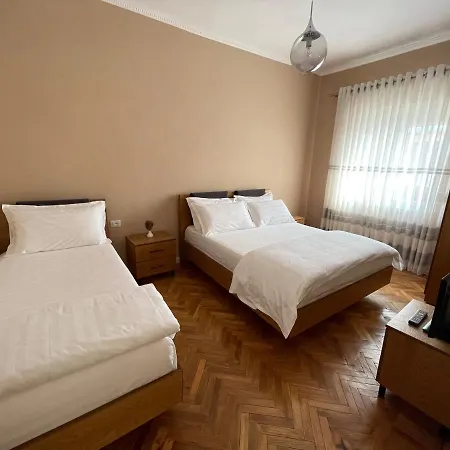 Joni & Joy Center Appartement *