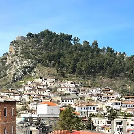 Apartment Joni & Joy Center